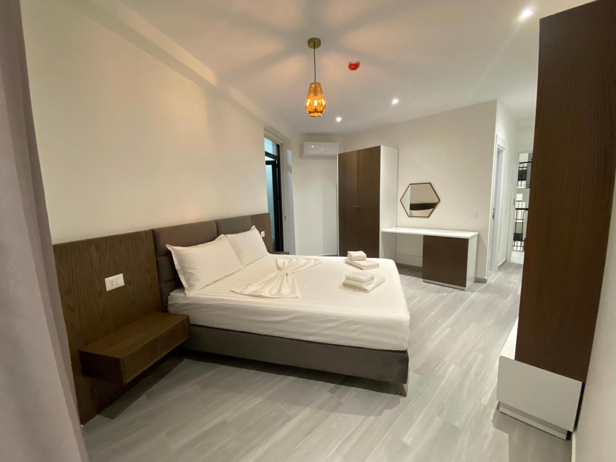The Honeycomb Boutique Hotel Golem  Dış mekan fotoğraf